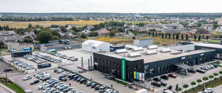 Сервіси для комфорту клієнтів на території West Auto Hub
