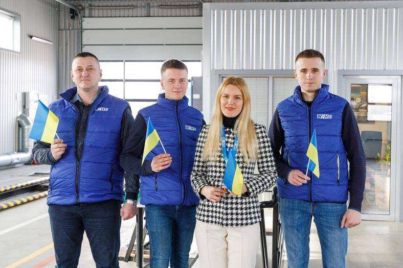 Синьо-жовтий настрій: WAH долучився до відзначення Дня єднання в Україні фото 7