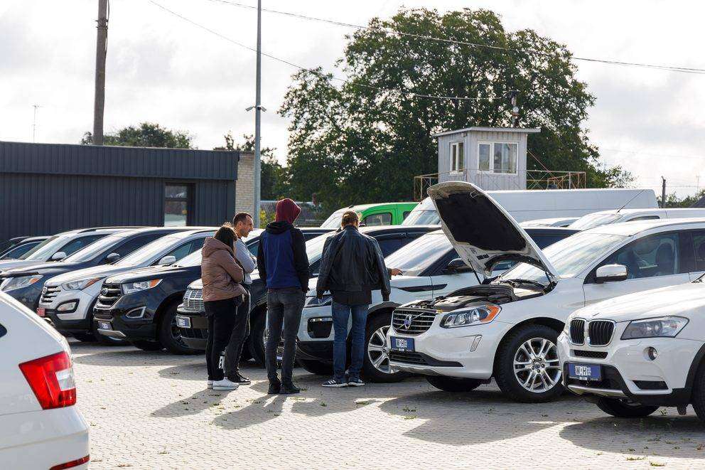 Як не втрапити в халепу під час купівлі вживаного авто? фото